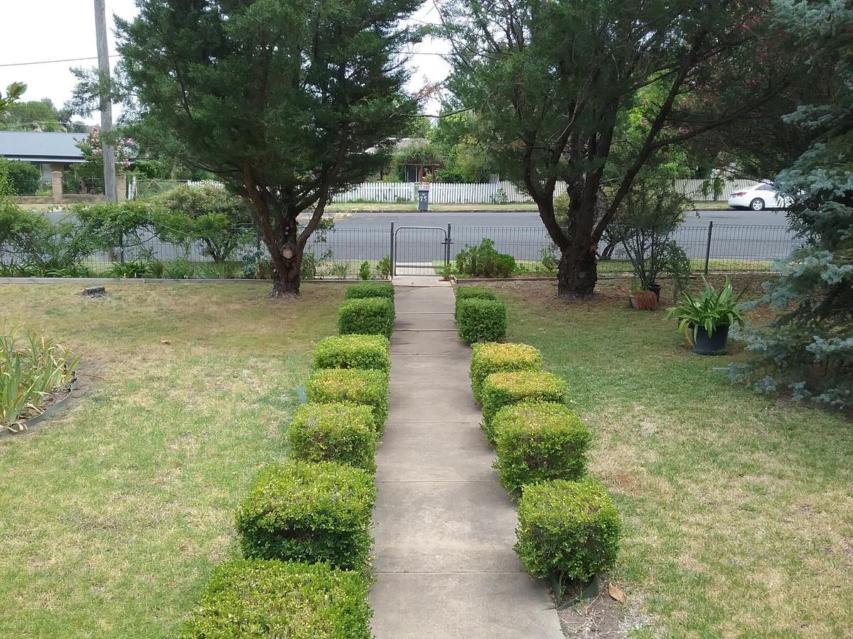 Langley Cottage B&B クーナバラブラン エクステリア 写真